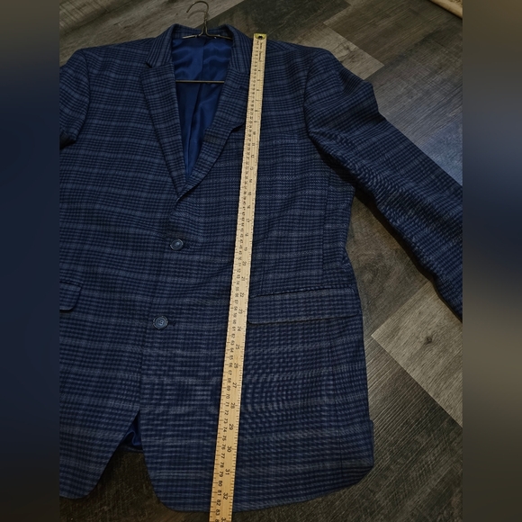 Tommy Hilfiger Men's Blue Plaid Blazer, Size 46L - Picture 8 of 13